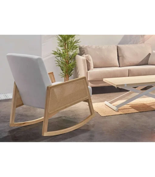 Butaca mecedora Julia microfibra crema / rattan / madera, 65cm(ancho) 98 cm(altura) 82 cm(fondo)