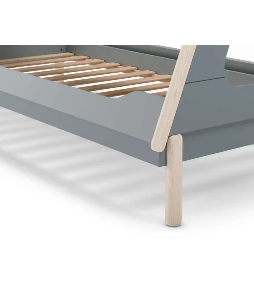 Cama juvenil modelo Tadeo acabado verde kaki/cera blanca, 165cm(alto) 104cm(ancho) 210cm(fondo)