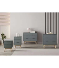 Cómoda para dormitorio modelo Nicolás 3 cajones acabado verde kaki/cera blanca, 80cm(ancho) 83cm(alto) 40cm (fondo).