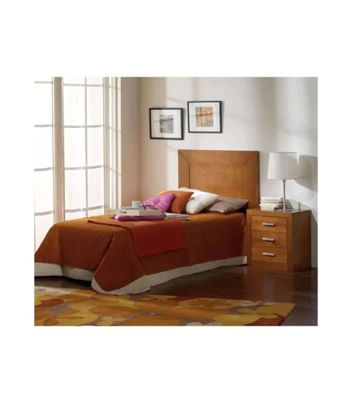 Conjunto de cabecero y mesita de noche en madera maciza color cerezo.
