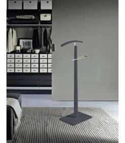 Galan 303 herraje cromo satinado y madera color azabache. 114 cm (alto), 48 cm (ancho), 28 cm(fondo).