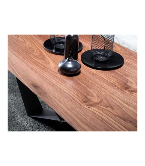 Mesa fija rectangular Amira acabada en nogal, 200 x 100 x 75 cm (largo x ancho x alto)