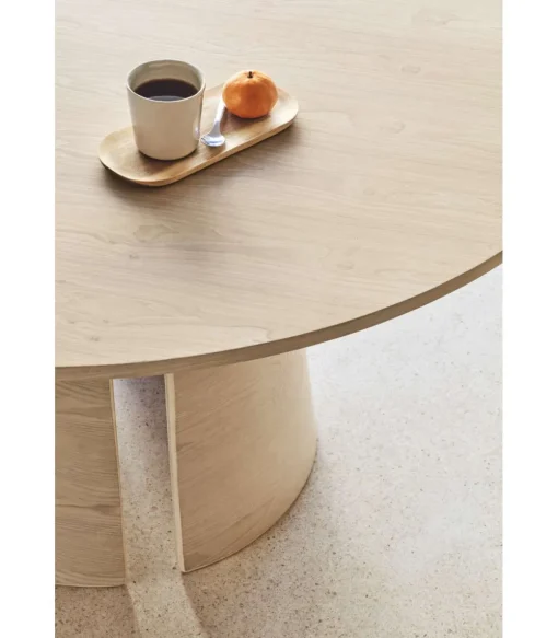 Mesa redonda para cocina o comedor modelo Cep acabado natural claro, 157cm(ancho) 75cm(alto) 157cm (largo)