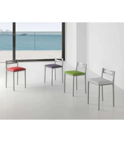 Pack de 4 taburetes Nora en polipiel rojo, 34 x 34 x 65 cm (largo x ancho x alto)