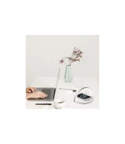 Sobremesa con cargador modelo Luxo acabado blanco 10cm(alto) 20 cm(ancho) 20 cm (fondo)